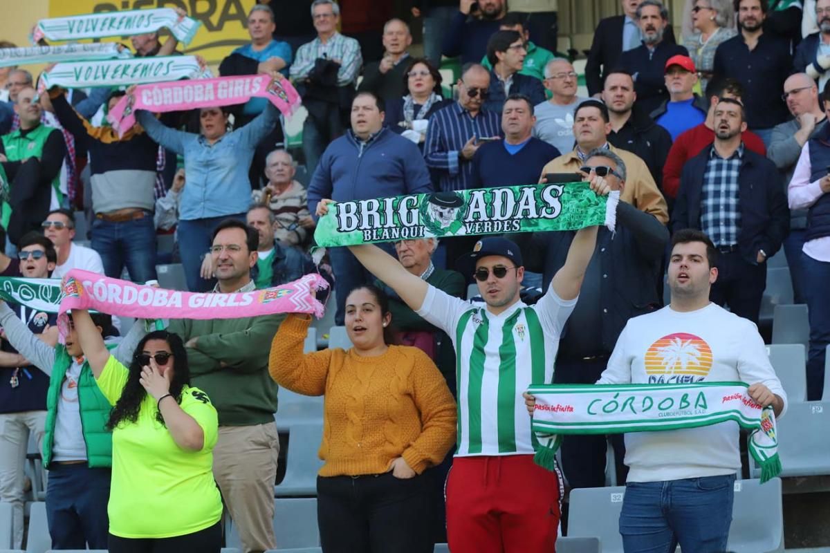 Los aficionados en el Arcángel