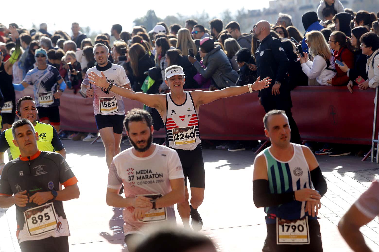 Media Maratón de Córdoba 2023: la carrera, en imágenes