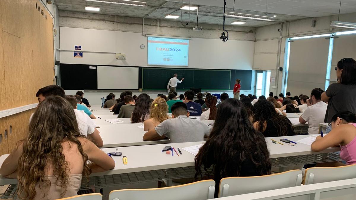 Más de 2.000 alumnos se examinan en la convocatoria extraordinaria en la Región de Murcia desde este miércoles.