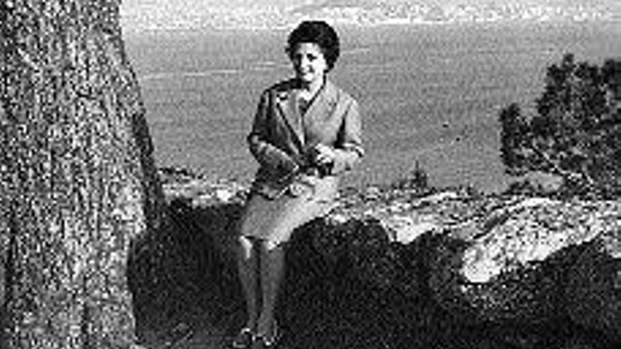 Olga Gallego en Cangas (1955). / R. JEsús Regal