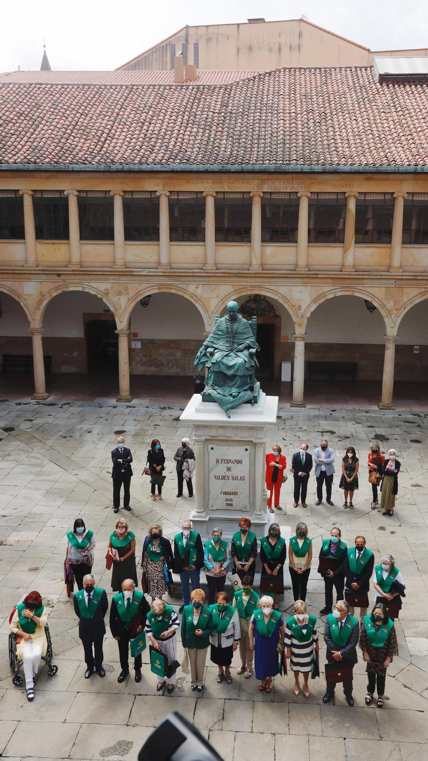 Alumnos graduados del PUMUO