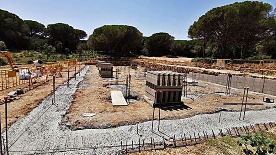 Imatge d&#039;arxiu del mes d&#039;agost dels fonaments del mòdul del nou institut Sant Quirze de Lloret de Mar.