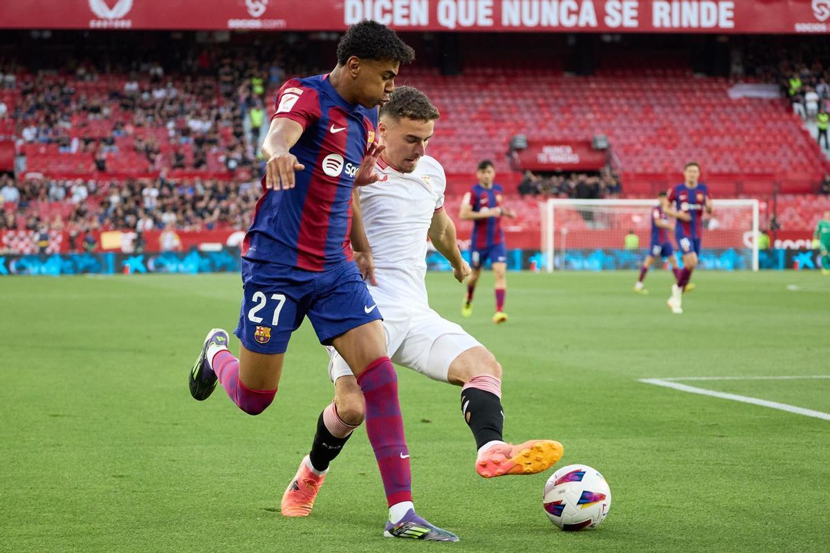 Sevilla FC - FC Barcelona, el partido de la jornada 38 de LaLiga EA Sports, en imágenes.