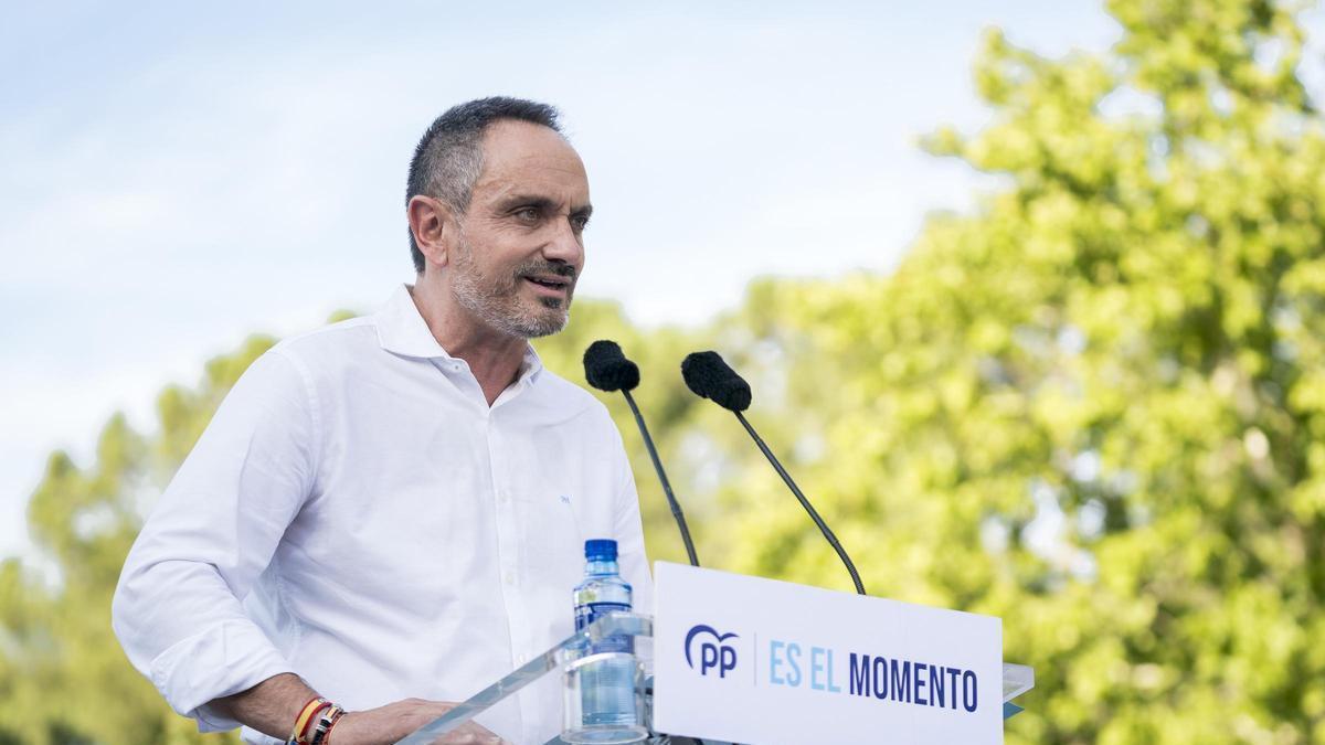 La oposición en Móstoles pide dimitir al alcalde por un supuesto caso de acoso y el PP apela a la presunción de inocencia
