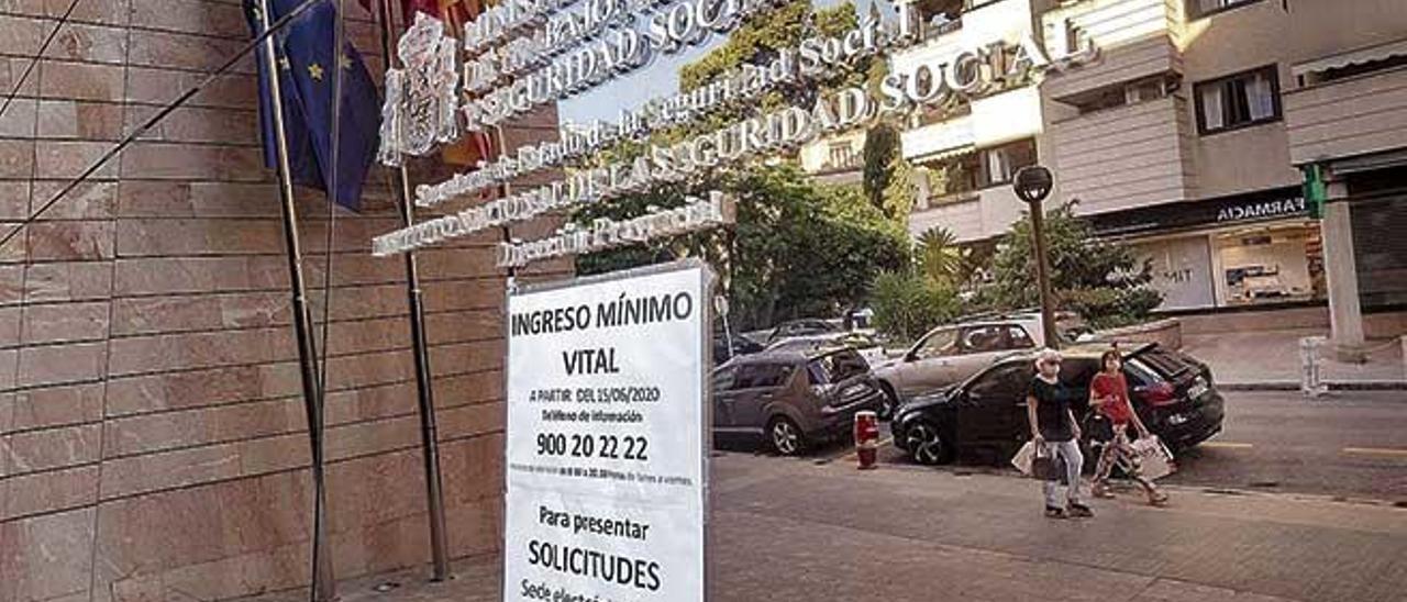 Sede del Instituto Nacional de la Seguridad Social situada en la calle Pere Dezcallar i Net, en Palma.