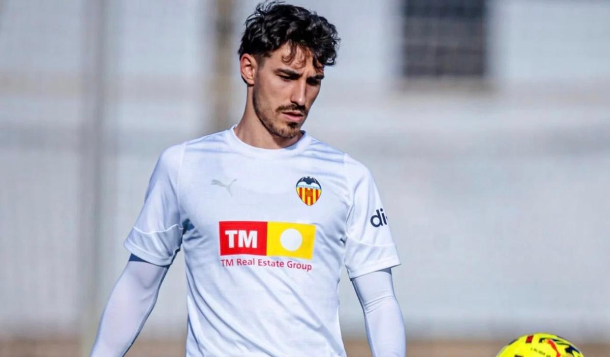 Almeida con el Valencia CF