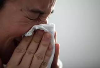 Los resfriados comunes y las alergias llegan a la atención primaria: "Estamos viendo cuadros víricos de las vías respiratorias altas"