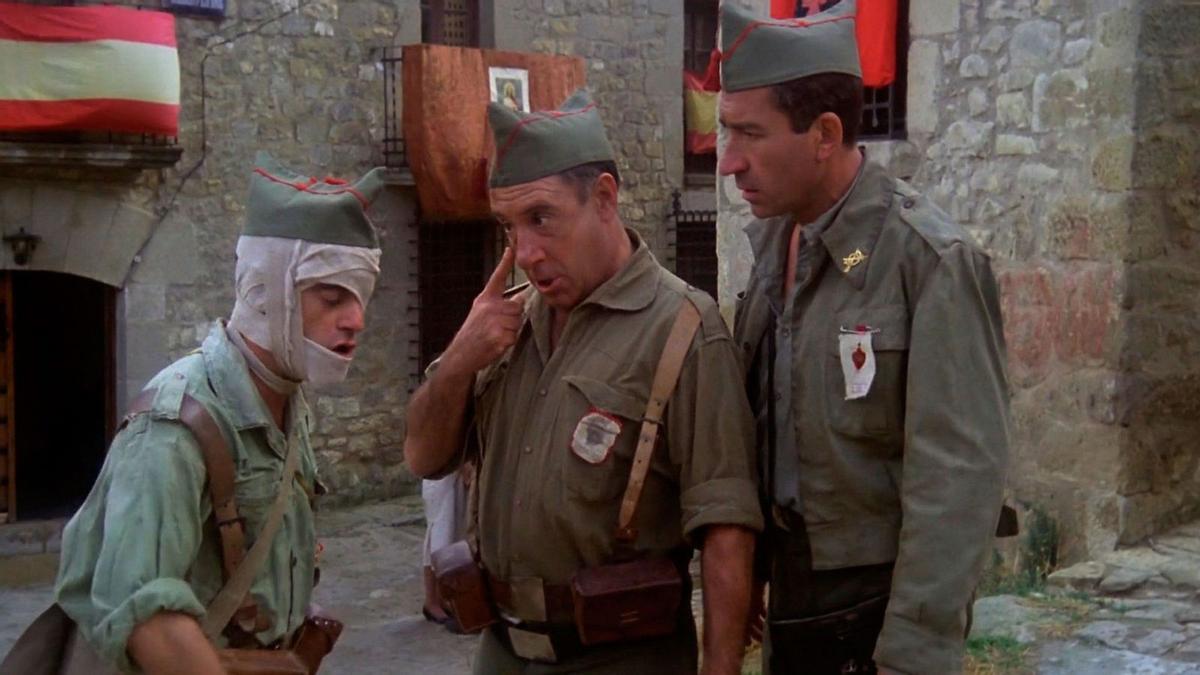 Guillermo Montesinos, Alfredo Landa y José Sacristán en 'La vaquilla'.