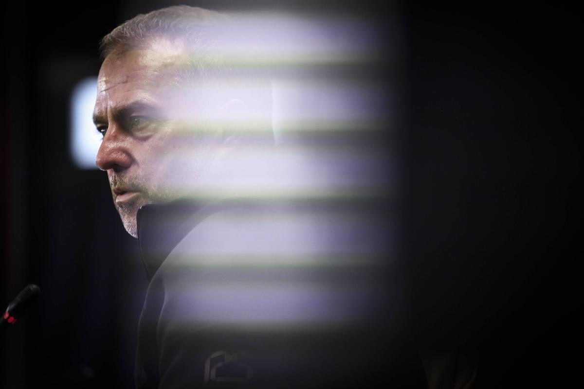 Flick comparecerá ante los medios pero no hablará ningún jugador