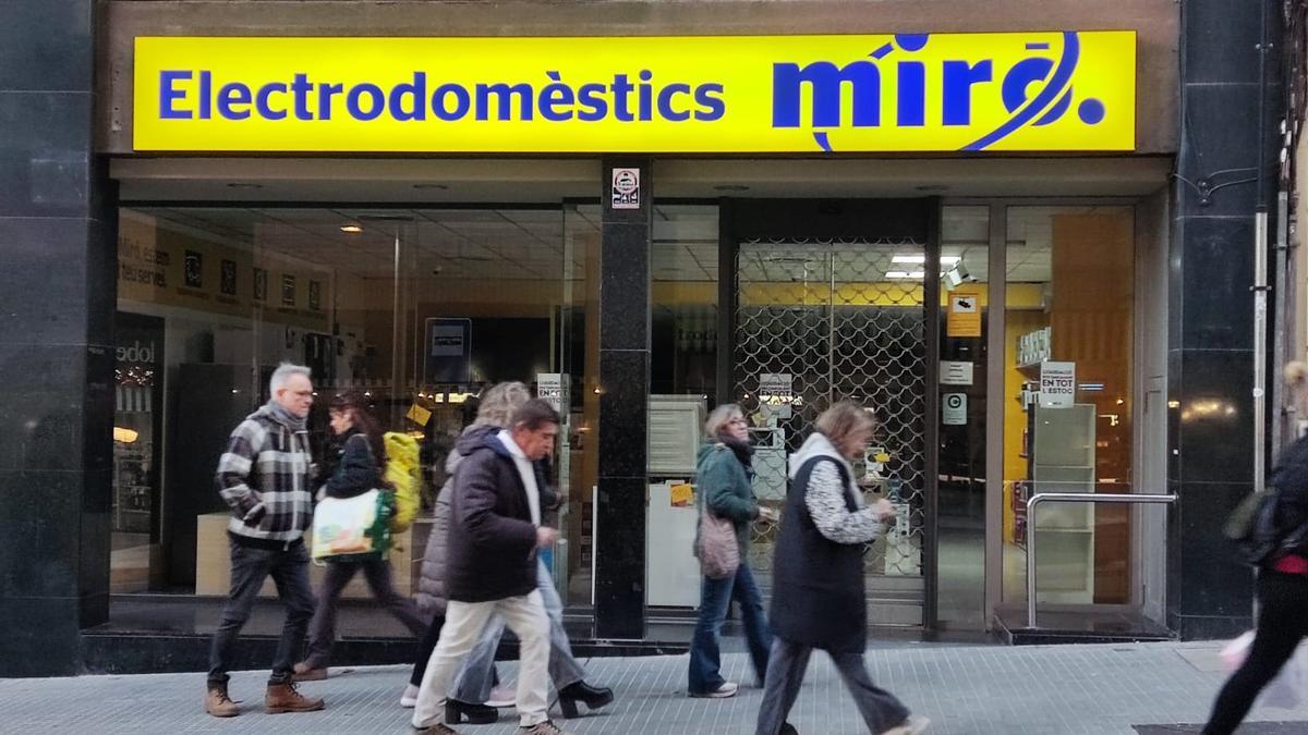 Façana de la botiga de Miró al número 59 del carrer Guimerà de Manresa