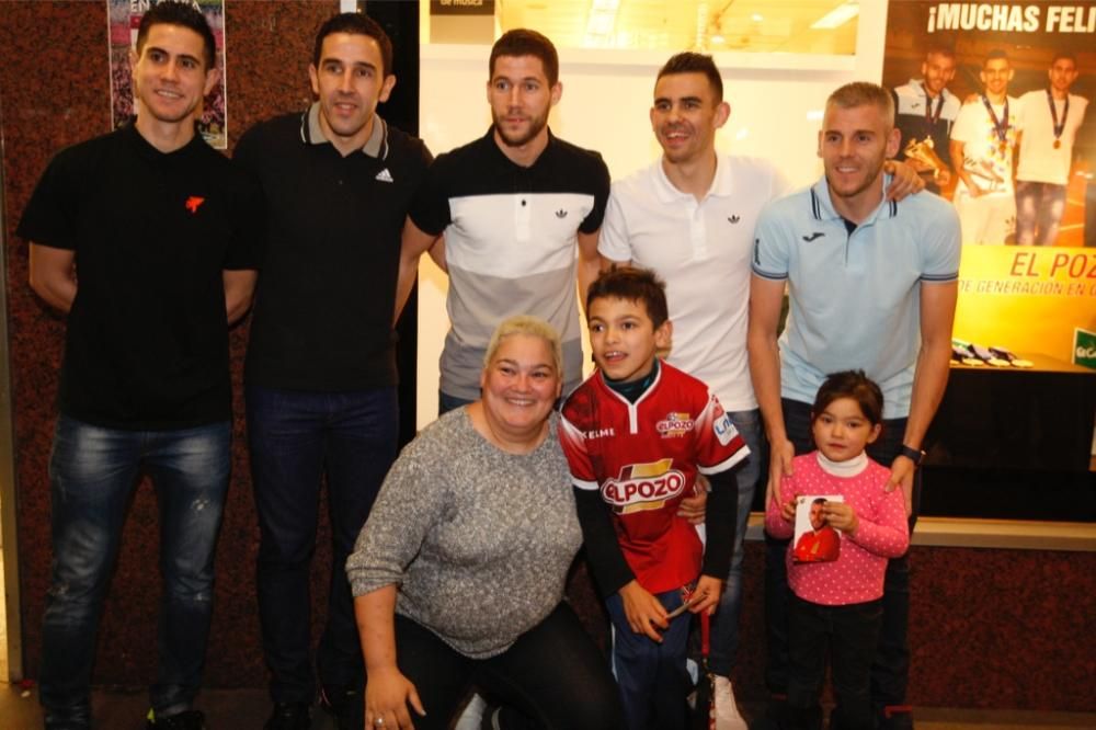 Escaparate para los campeones de Fútbol Sala