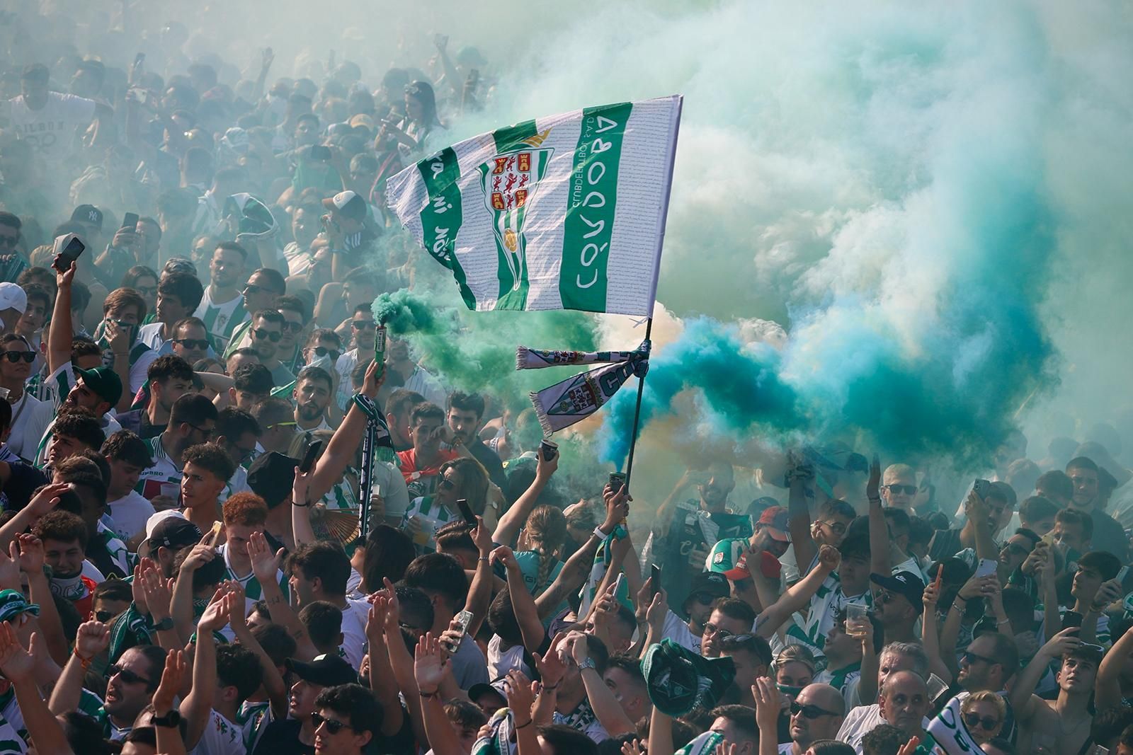 El Córdoba CF vuelve a Segunda / Las mejores imágenes de una noche para la historia