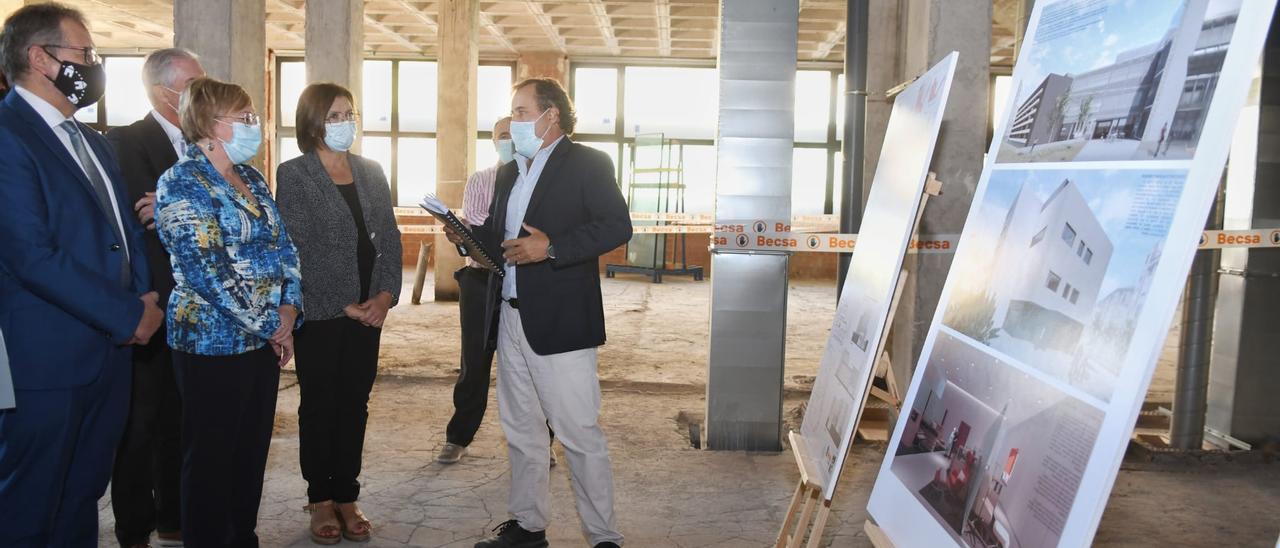 Visita a las obras del edificio oncológico de Castelló