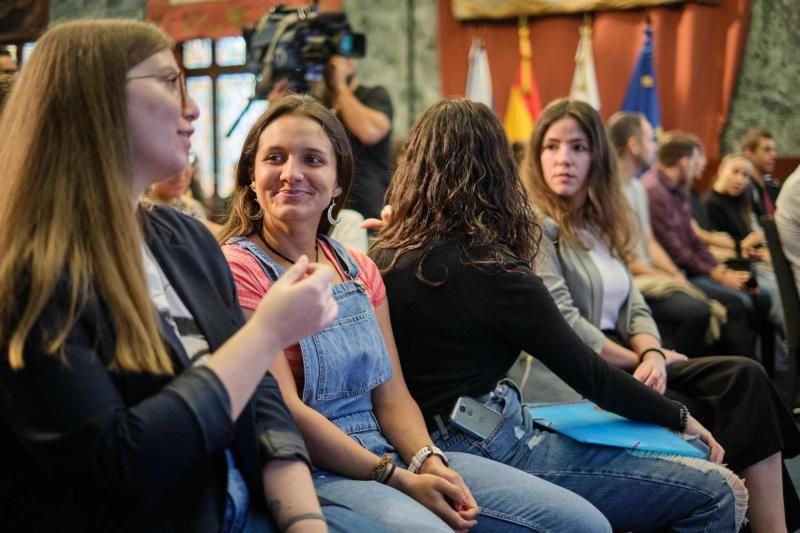 Entrega de Becas África en el Cabildo de Tenerife