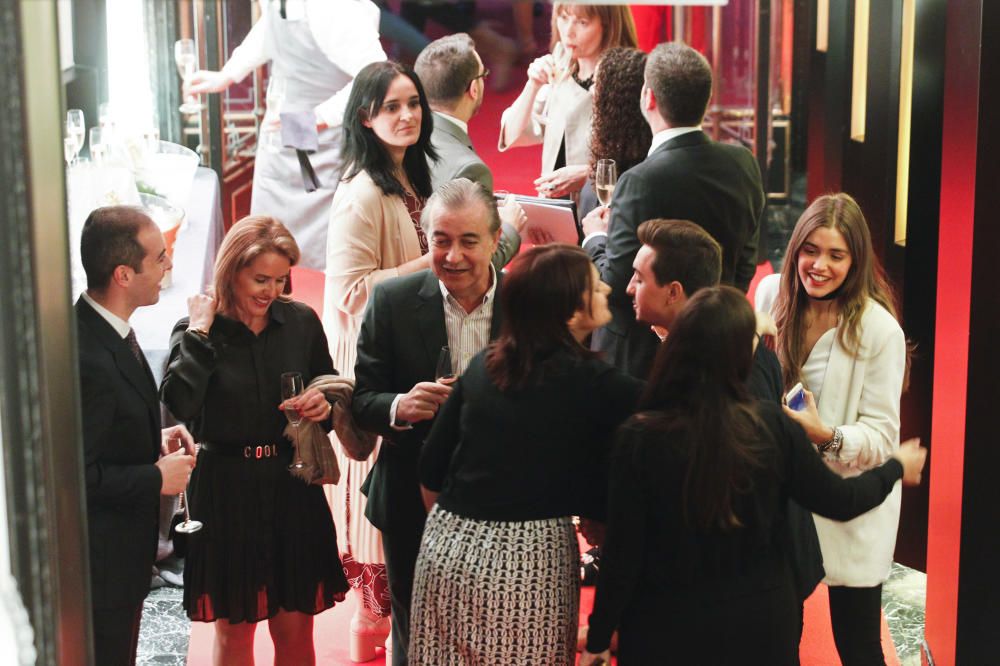 Fiesta de inauguración del Reina Victoria