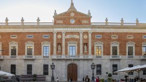 Fachada del Ayuntamiento de Tarragona, ubicado en la plaza de la Font.