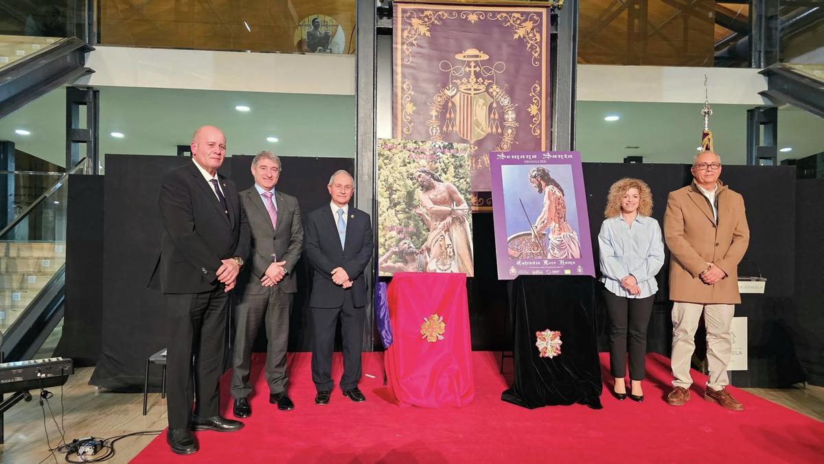 Presentación del cartel oficial y la portada de la guía de la Semana Santa