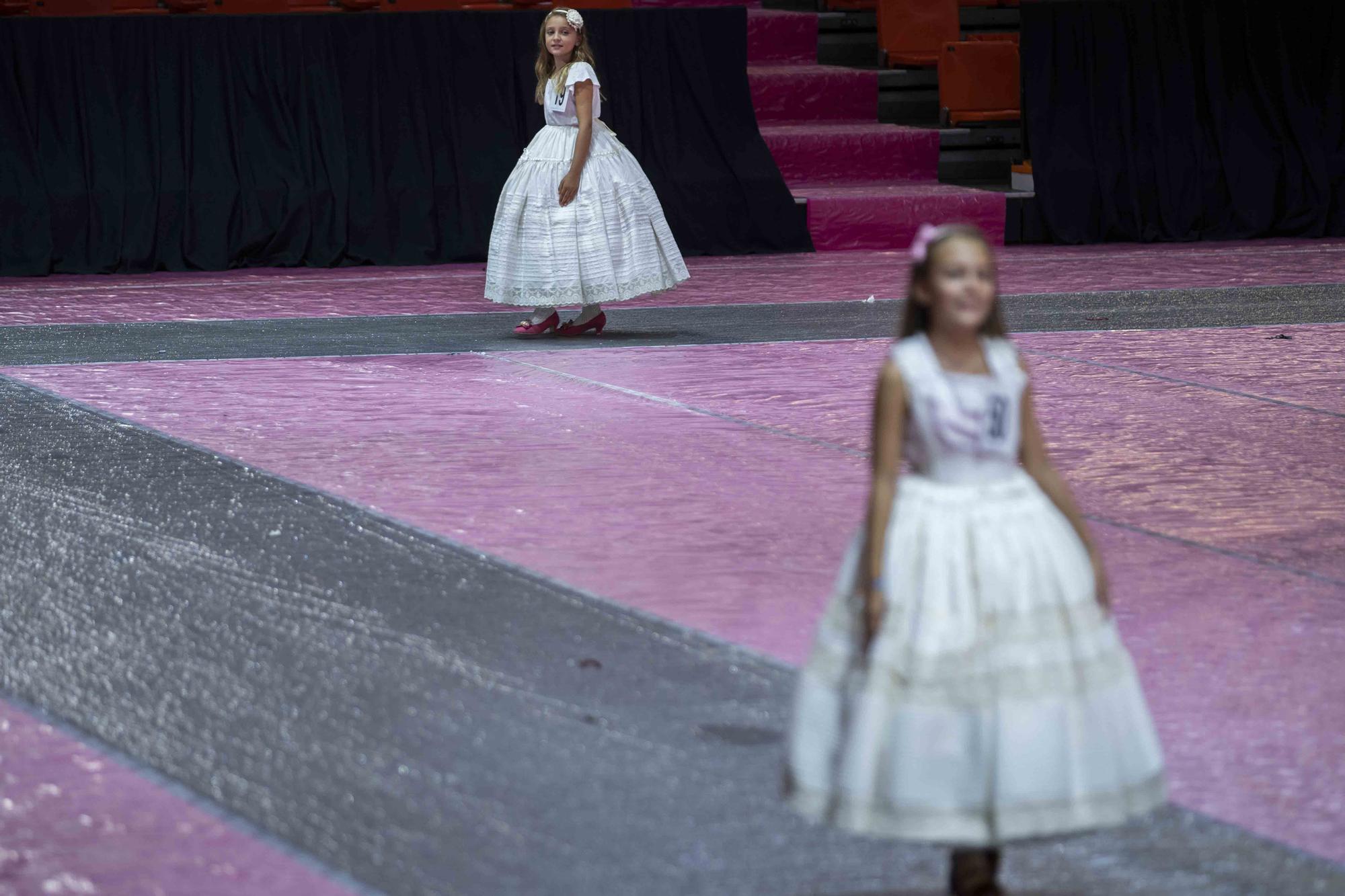 Así ha sido el ensayo de la gala para la elección de las cortes falleras 2023: infantiles