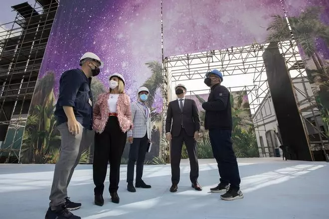 Los elementos de la escenografía del Carnaval de «La Tierra» ya cobran vida