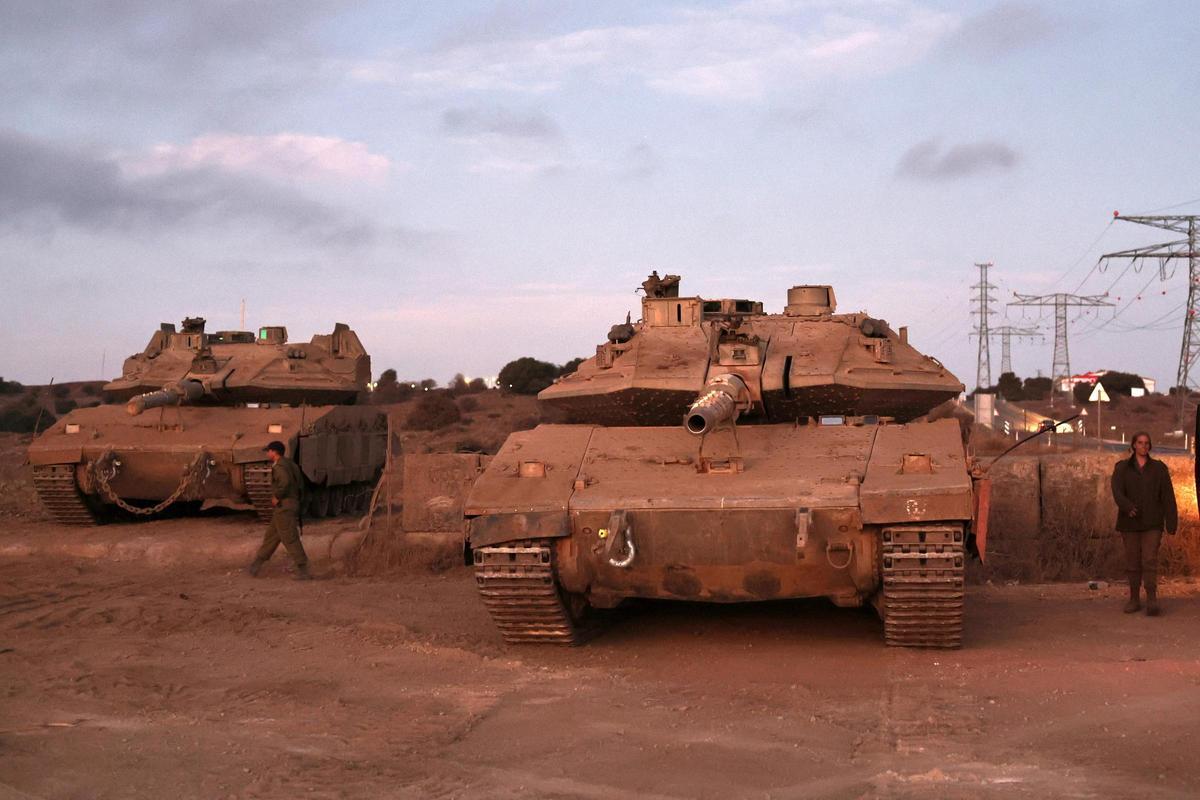 Tanques israelíes durante un entrenamiento.