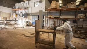 Empresa Hidrau Model S.L., en Algemesí, afectada por la dana.