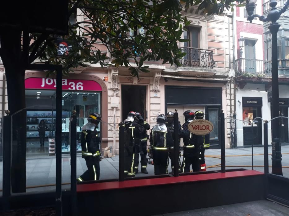 Incendio en un edificio de la calle Corrida