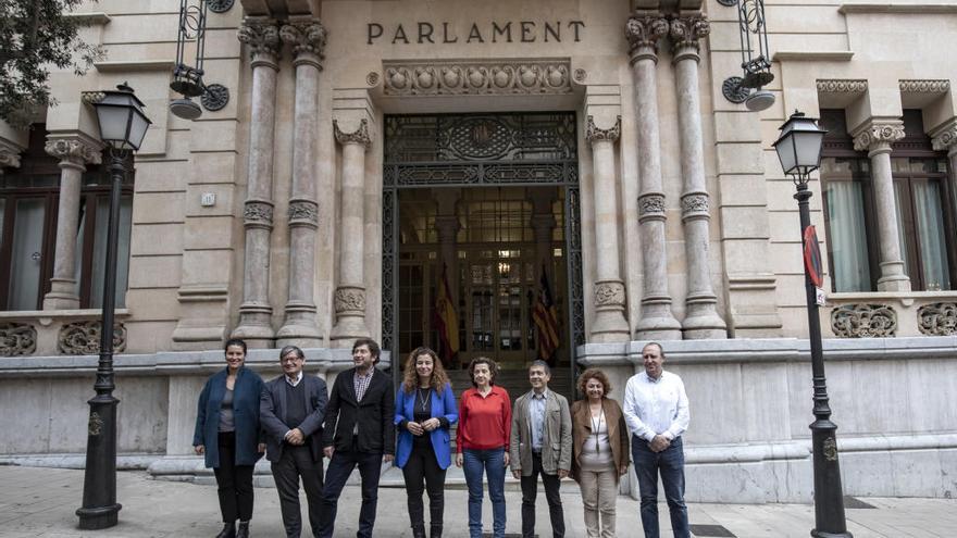 PSIB, Més y Podemos no descartan tener que &quot;ampliar el pacto&quot; a El Pi