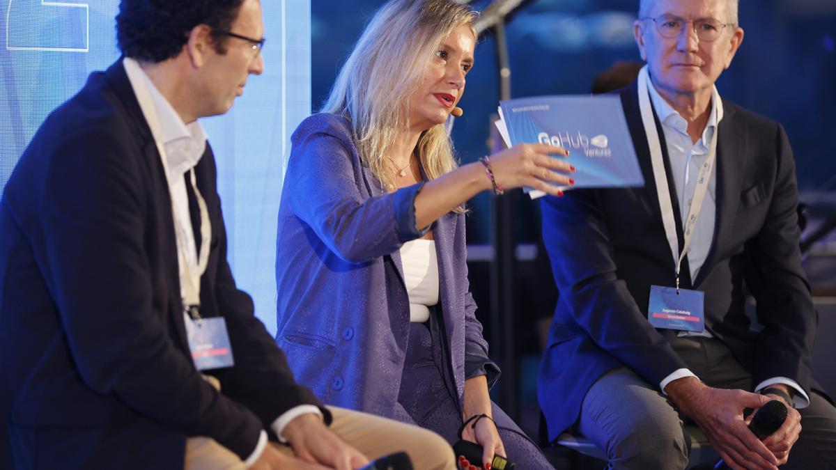 Jaime Barba, Patricia Pastor y Eugenio Calabuig, durante la presentación.