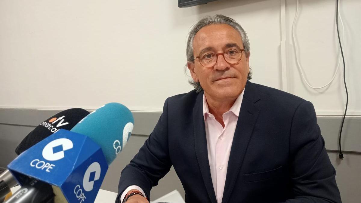 Arturo Torró, en una rueda de prensa ofrecida para explicar una de sus causas judiciales.