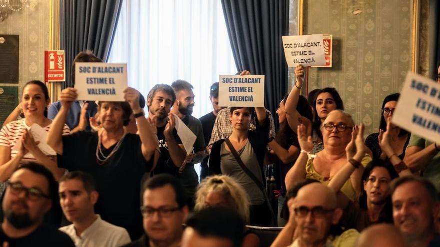 El Consell descarta que la ciudad de Alicante cambie su predominio lingüístico: seguirá siendo valenciano