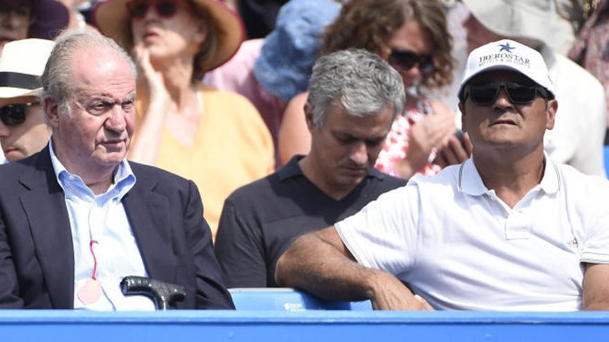 El Rey Juan Carlos y Jose Mourinho, fans de Nadal