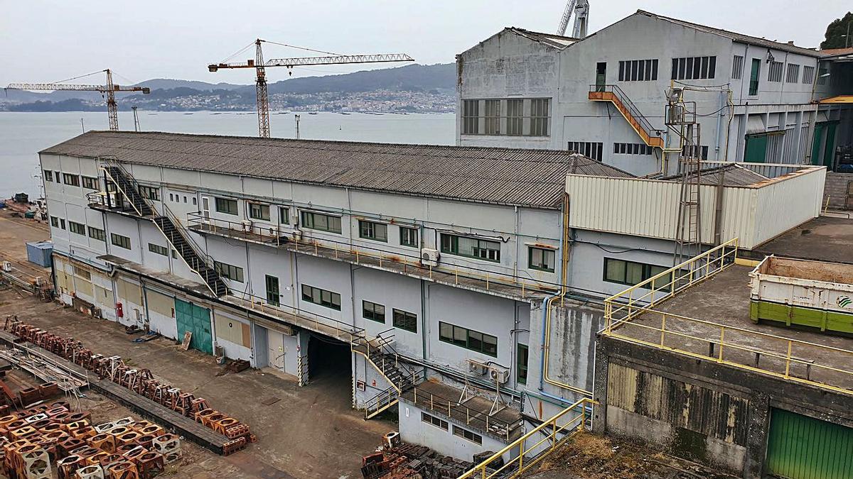 Vista parcial de las instalaciones de la antigua Factorías Vulcano. |   // MARTA G. BREA