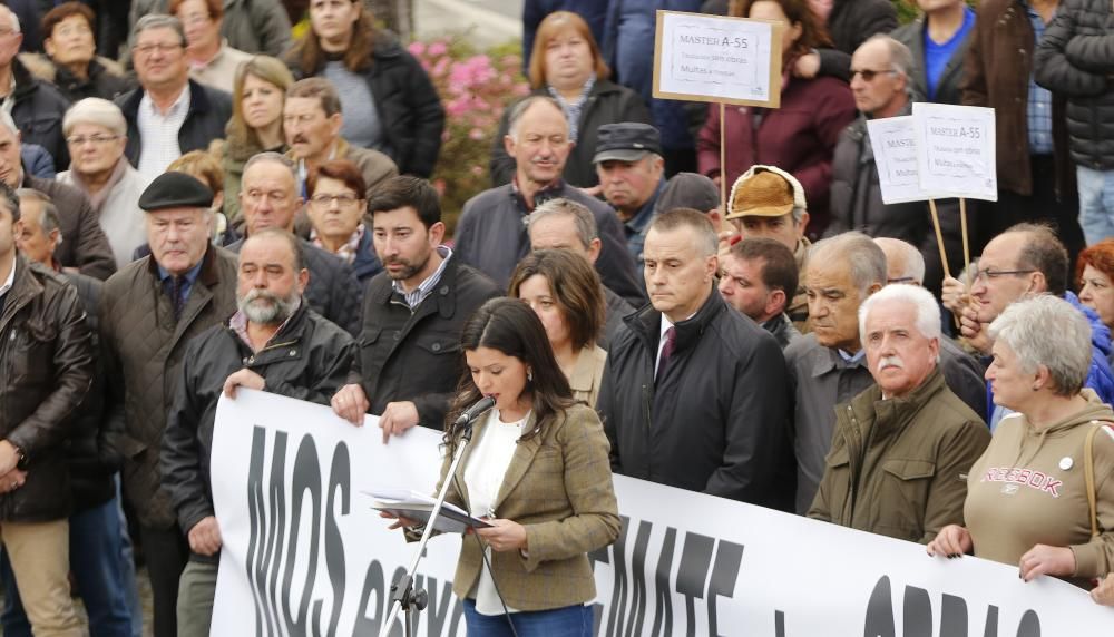 Mos se planta contra la paralización de las obras de la A-55 // R. Grobas