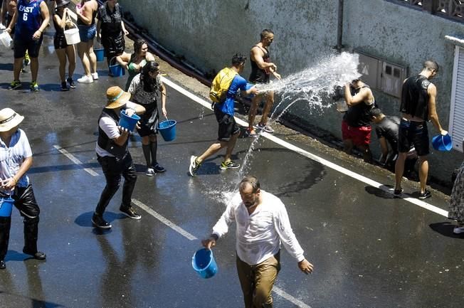 TRAIDA DEL AGUA 2016. LOMO MAGULLO. TELDE