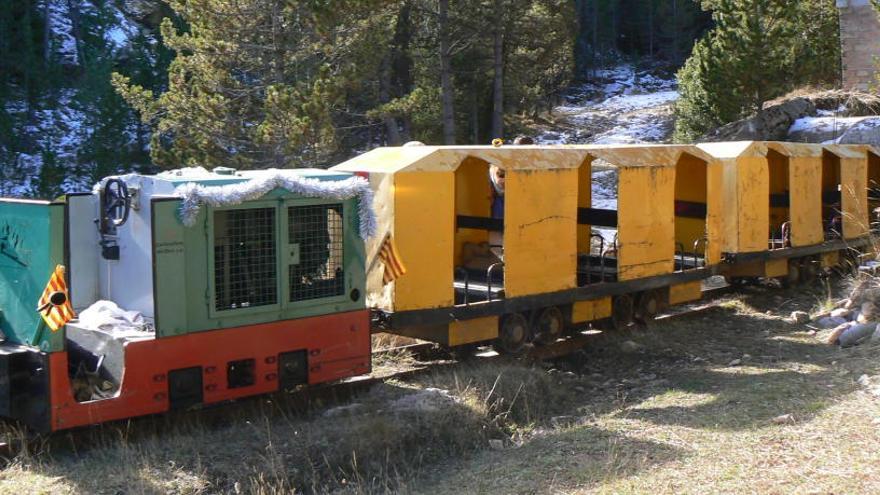 La locomotora 4890.