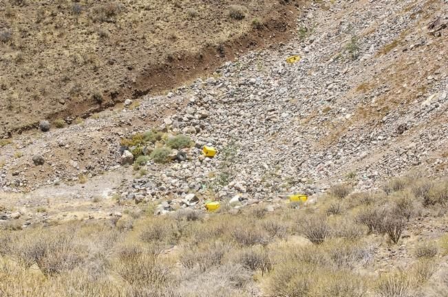 DEPOSITO CONTENEDORES DE BASURA Y VERTEDERO