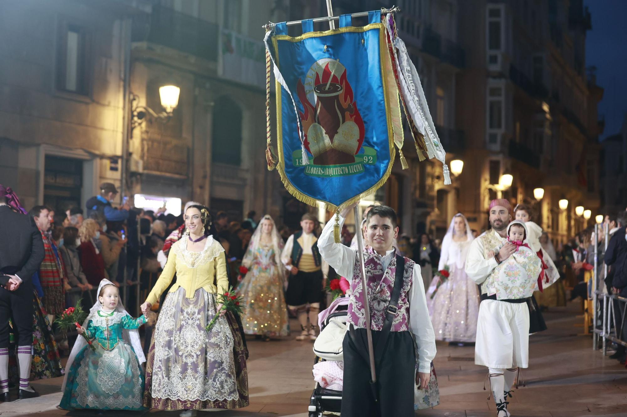 Búscate en el segundo día de ofrenda por la calle Quart (entre las 19:00 a las 20:00 horas)