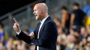 Jordi Cruyff recupera una camiseta de su padre cargada de historia