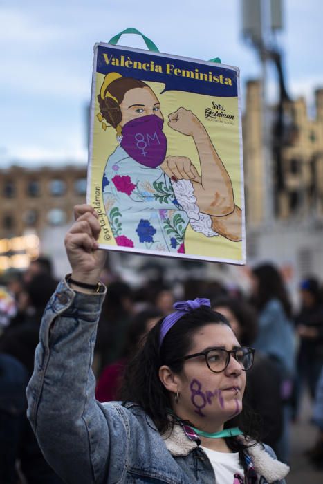 Manifestación del Día de la Mujer en las calles de València