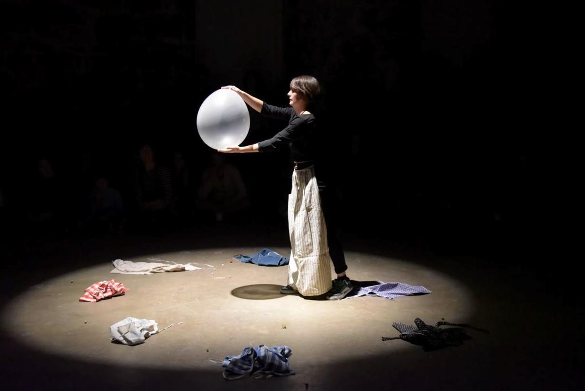 Performance de Ana Higueras