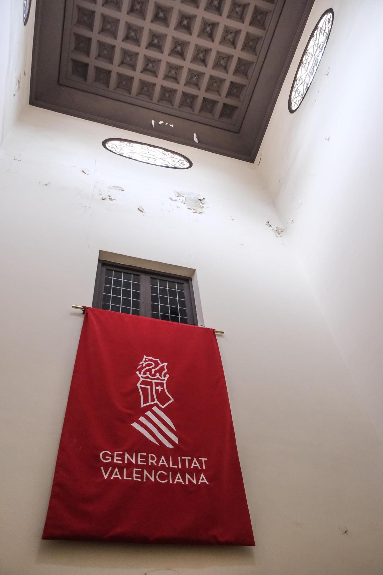 Un informe de la Generalitat alerta del estado del Palacio del Marqués de Rafal: problemas en forjados y muros de carga, humedades e instalaciones