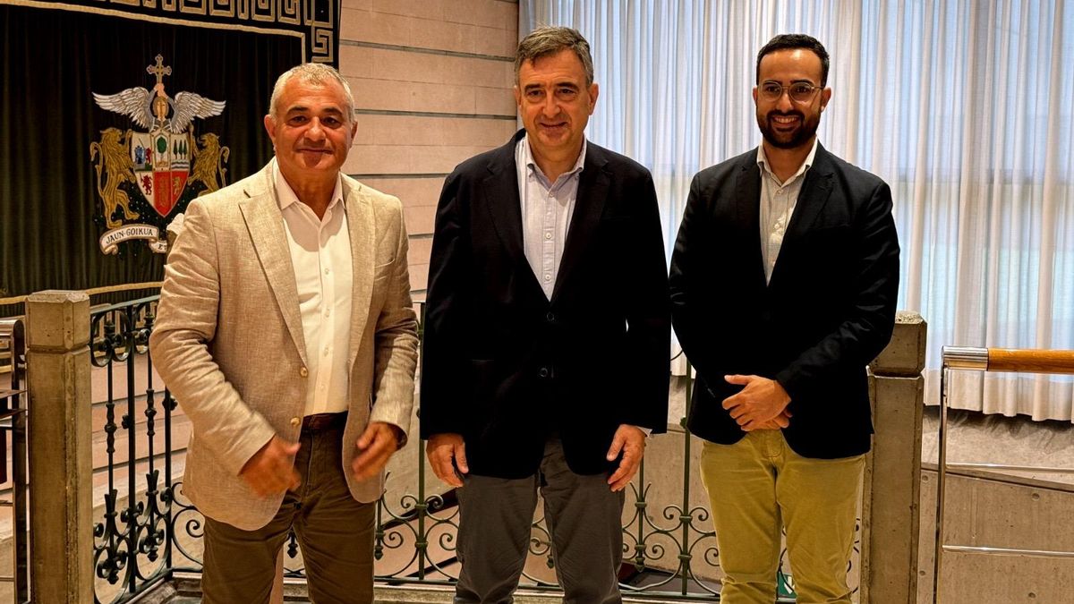 Reunión entre AHI y el PNV