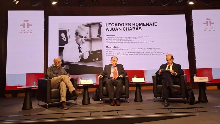 El escritor de Dénia Juan Chabás ya es eterno: su legado, depositado en la Caja de las Letras del Instituto Cervantes