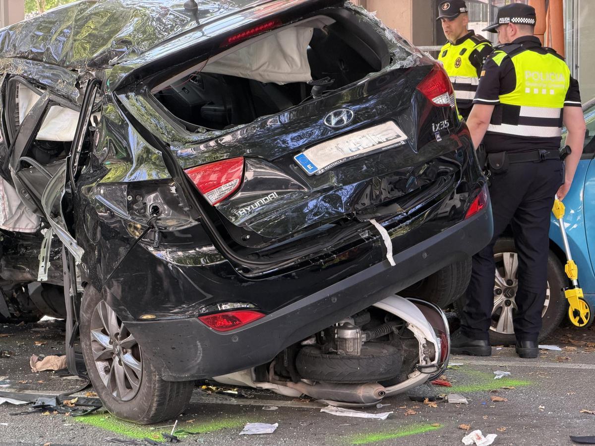 Dos muertos en un choque en Barcelona provocado por un conductor temerario Dos muertos en un choque en Barcelona provocado por un conductor temerario
