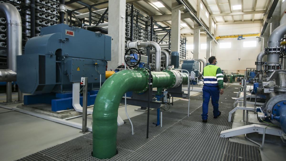 Instalaciones de la planta desaladora de Mutxamel.