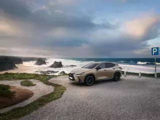 La versión NX Overtrail del Lexus NX permite aventurarse más allá del asfalto