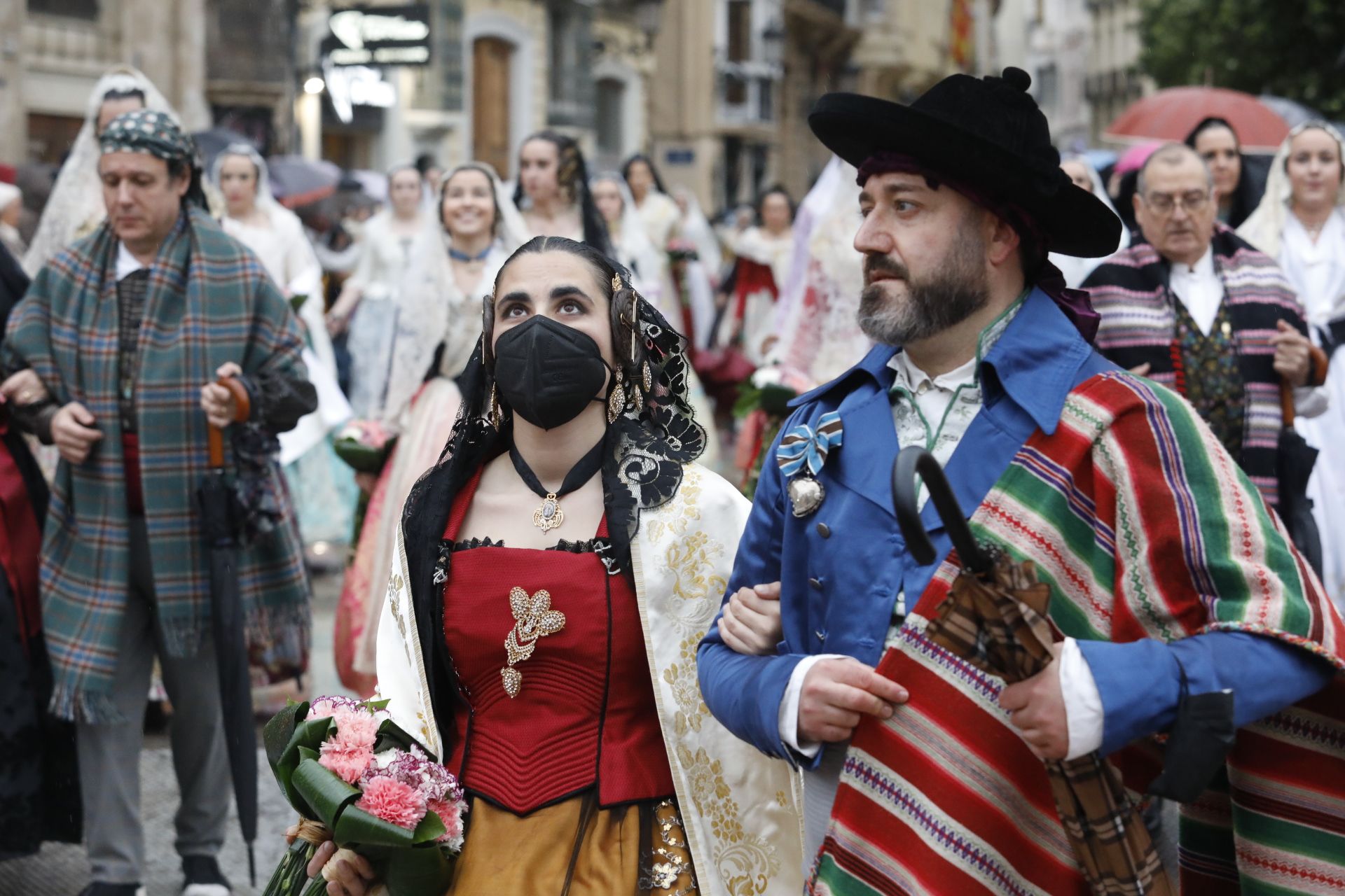 Búscate en el primer día de ofrenda por la calle Quart (entre las 18:00 a las 19:00 horas)