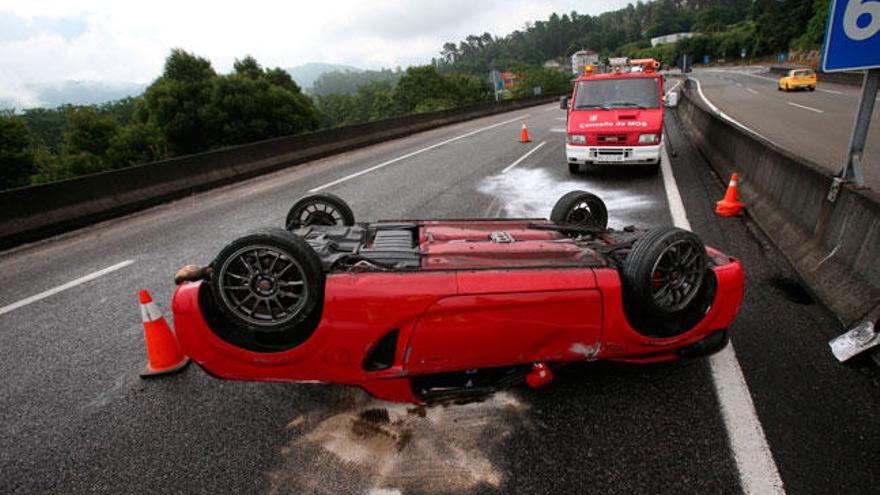 Un carril de la A-55, en Mos, cortado una hora por un accidente