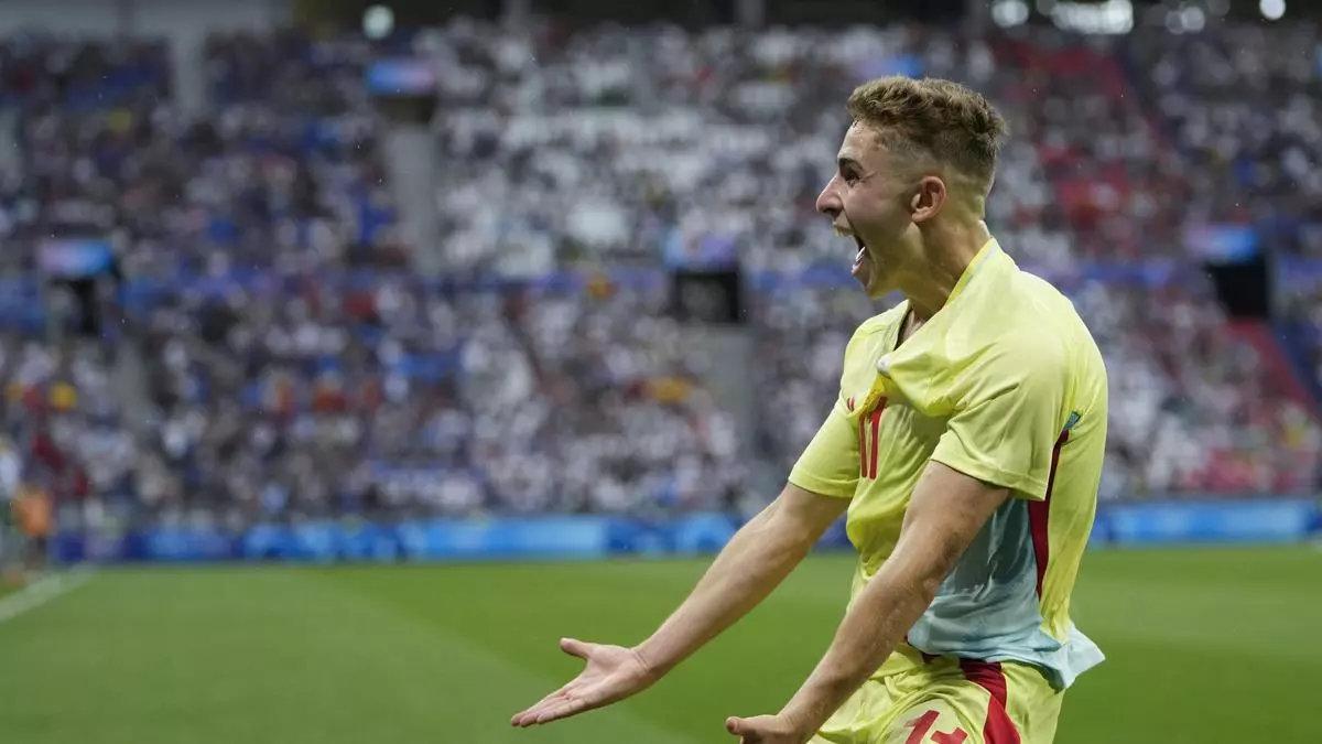 Fermín celebra uno de sus goles ante Japón.