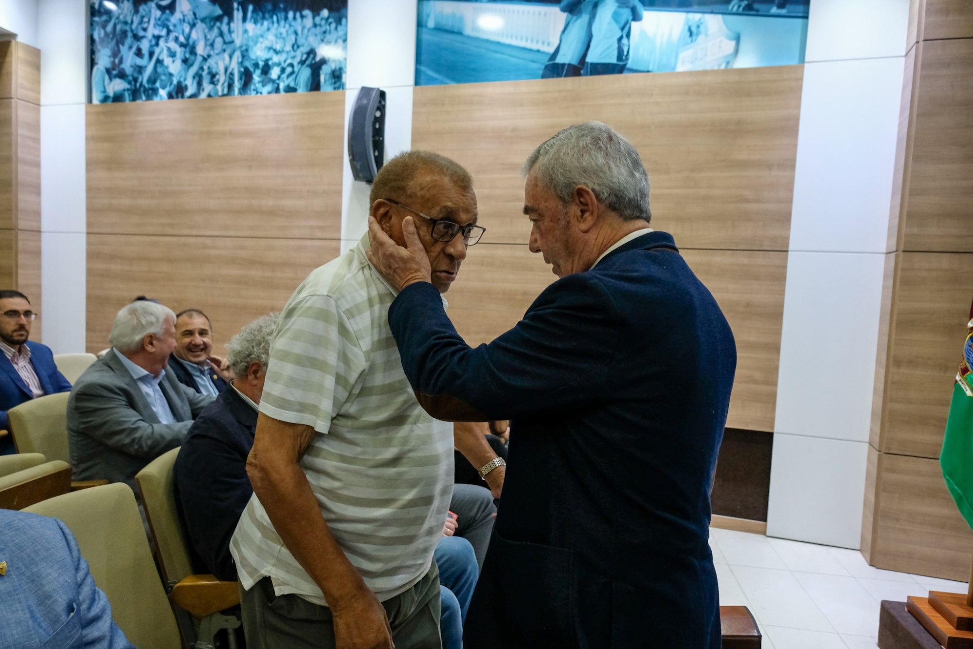 Presentación del libro '¡Viberti, Viberti! La leyenda del ‘Zapatones’ en la Rosaleda